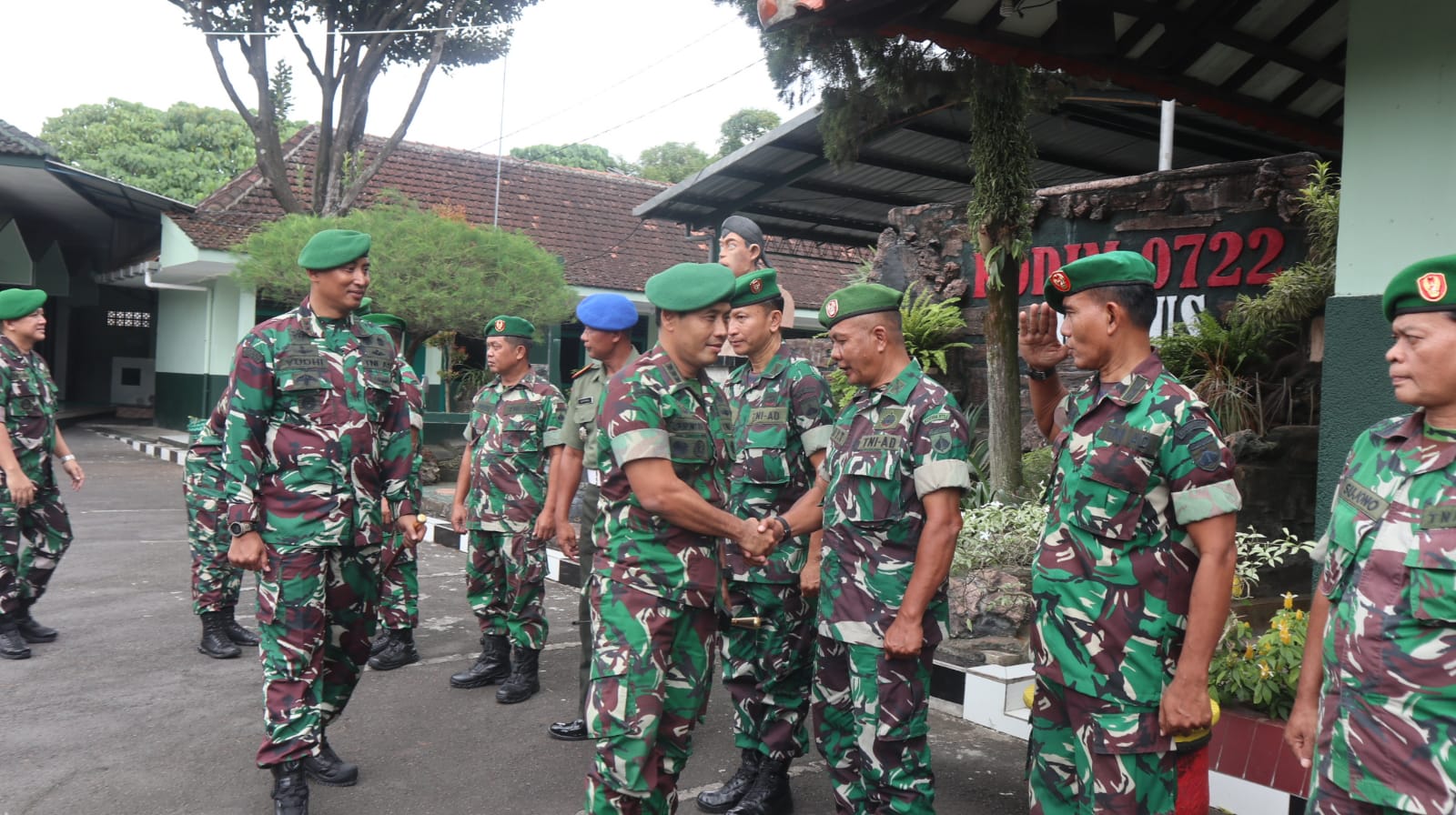 Danrem 073/Makutarama Pimpin Apel Kesiapan Pengamanan Hari Raya Idul Fitri 1444 H Di Kudus